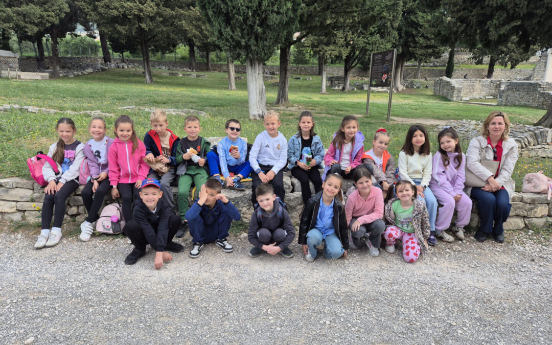 IZVANUČIONIČKA NASTAVA PRVIH c, d i e RAZREDA U SALONI